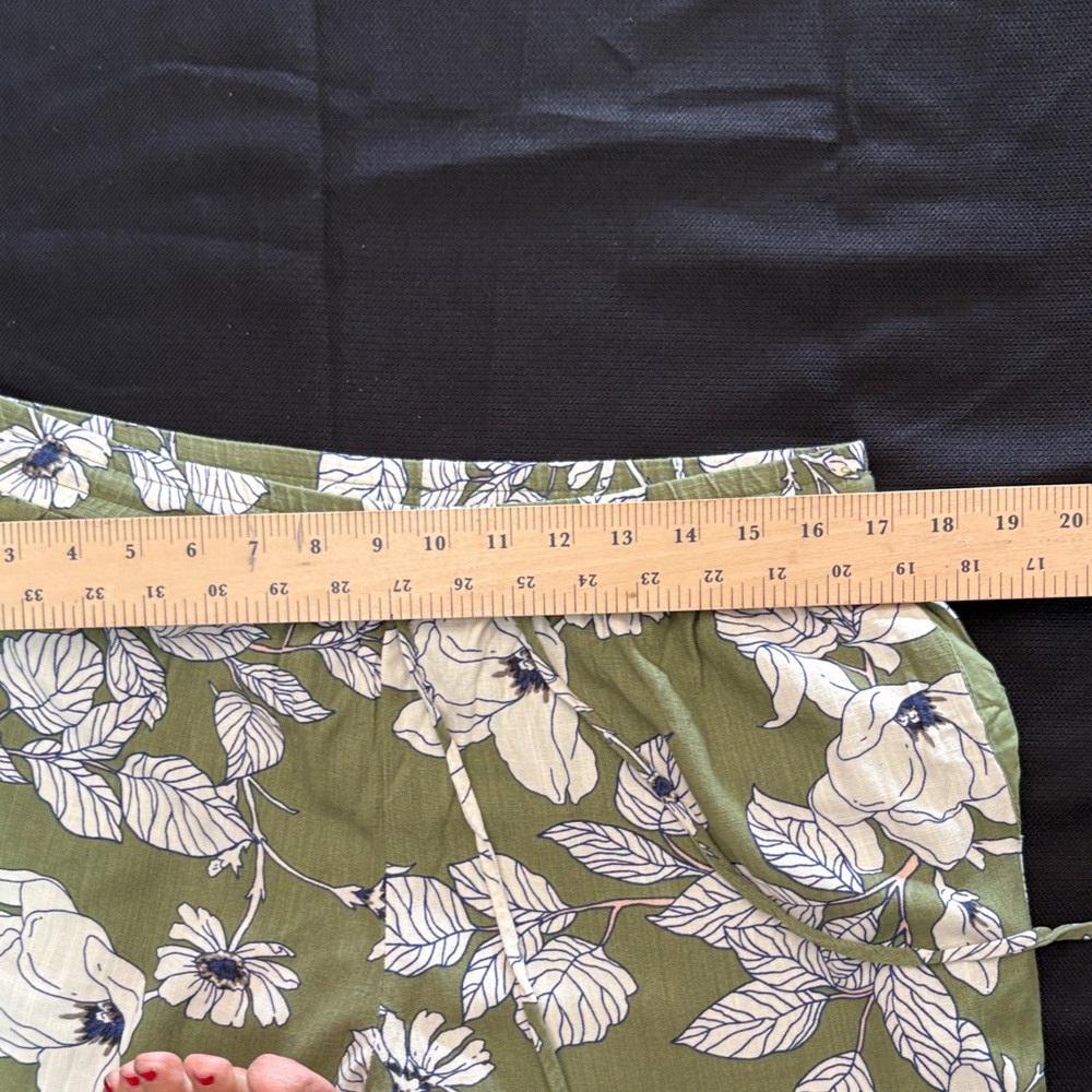 ILLA ILLA Olive Green Floral Wide Leg Pants with Cream Print - Picture 6 of 9